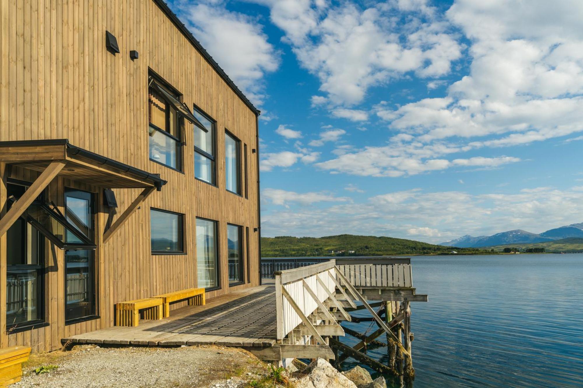 Steam Pier Apartment Kvaloya Exterior photo